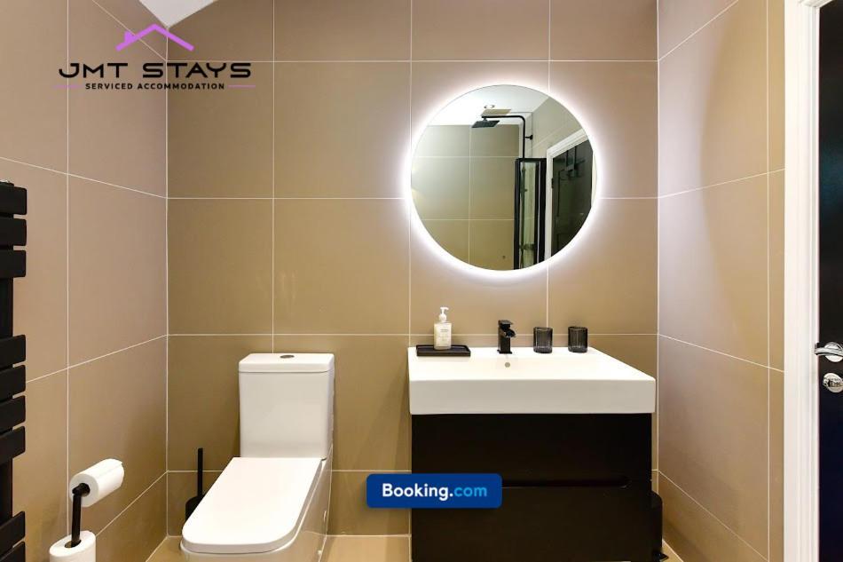 Premium Offer For Extended By Jmt L Short Lets And Serviced L With Private Parking Apartment