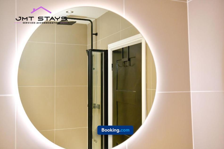 Premium Offer For Extended By Jmt L Short Lets And Serviced L With Private Parking *