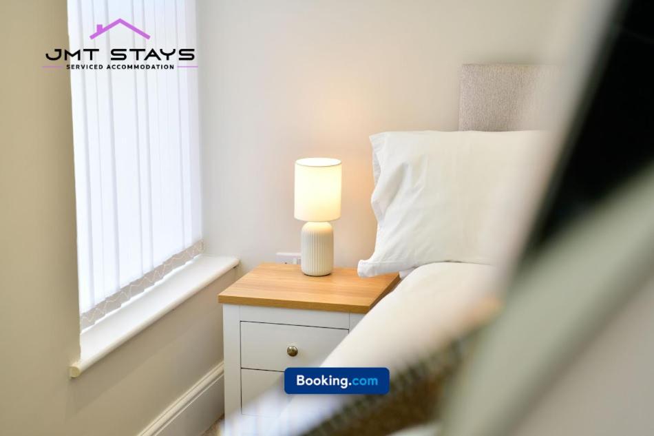 Premium Offer For Extended By Jmt L Short Lets And Serviced L With Private Parking Apartment