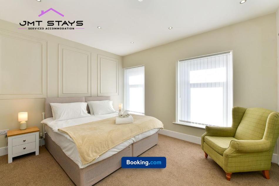 Premium Offer For Extended By Jmt L Short Lets And Serviced L With Private Parking Apartment Swansea
