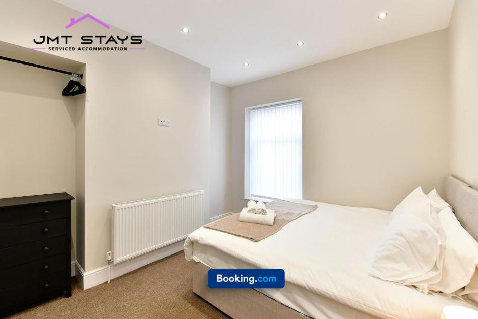 Apartment Premium Offer For Extended By Jmt L Short Lets And Serviced L With Private Parking Swansea